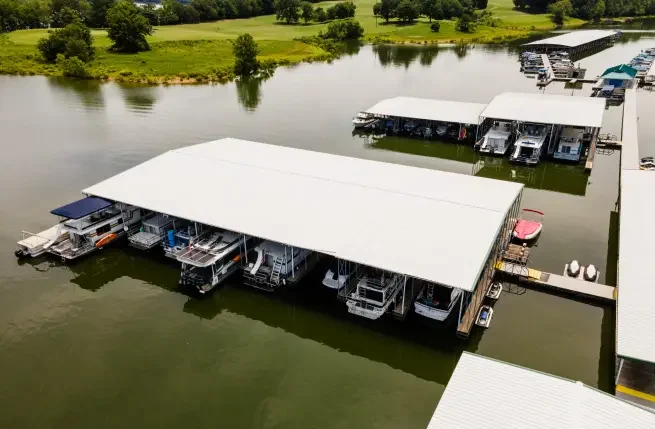 barrenriverstatedock boats